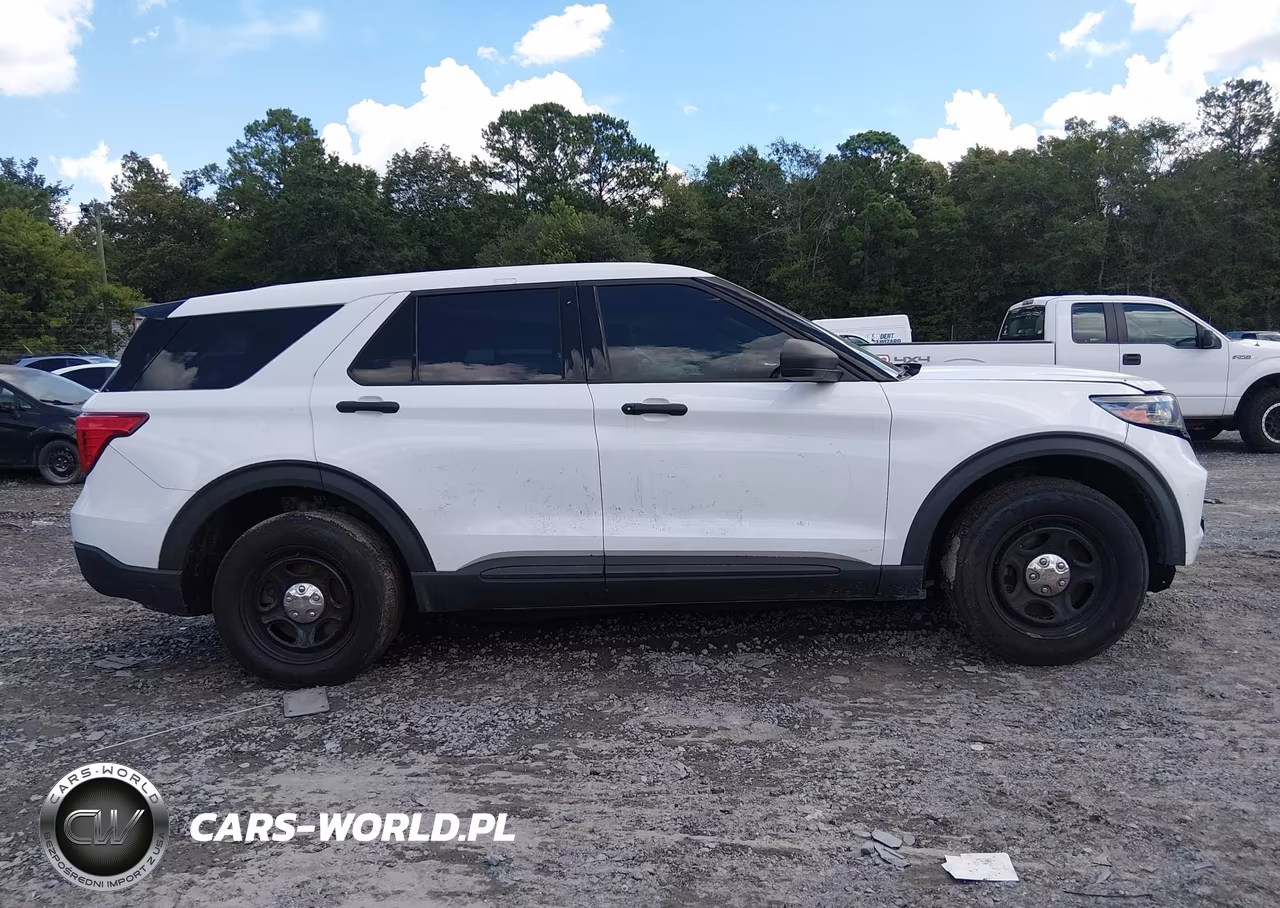 2022 Ford Police Interceptor Utility VIN:1FM5K8AB5NGA40518 - 13