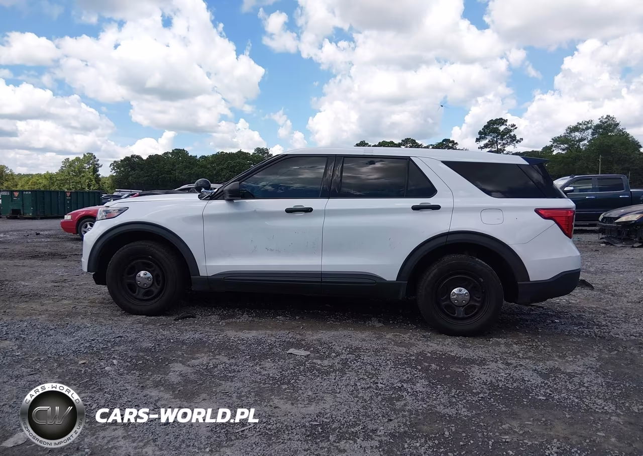 2022 Ford Police Interceptor Utility VIN:1FM5K8AB5NGA40518 - 14
