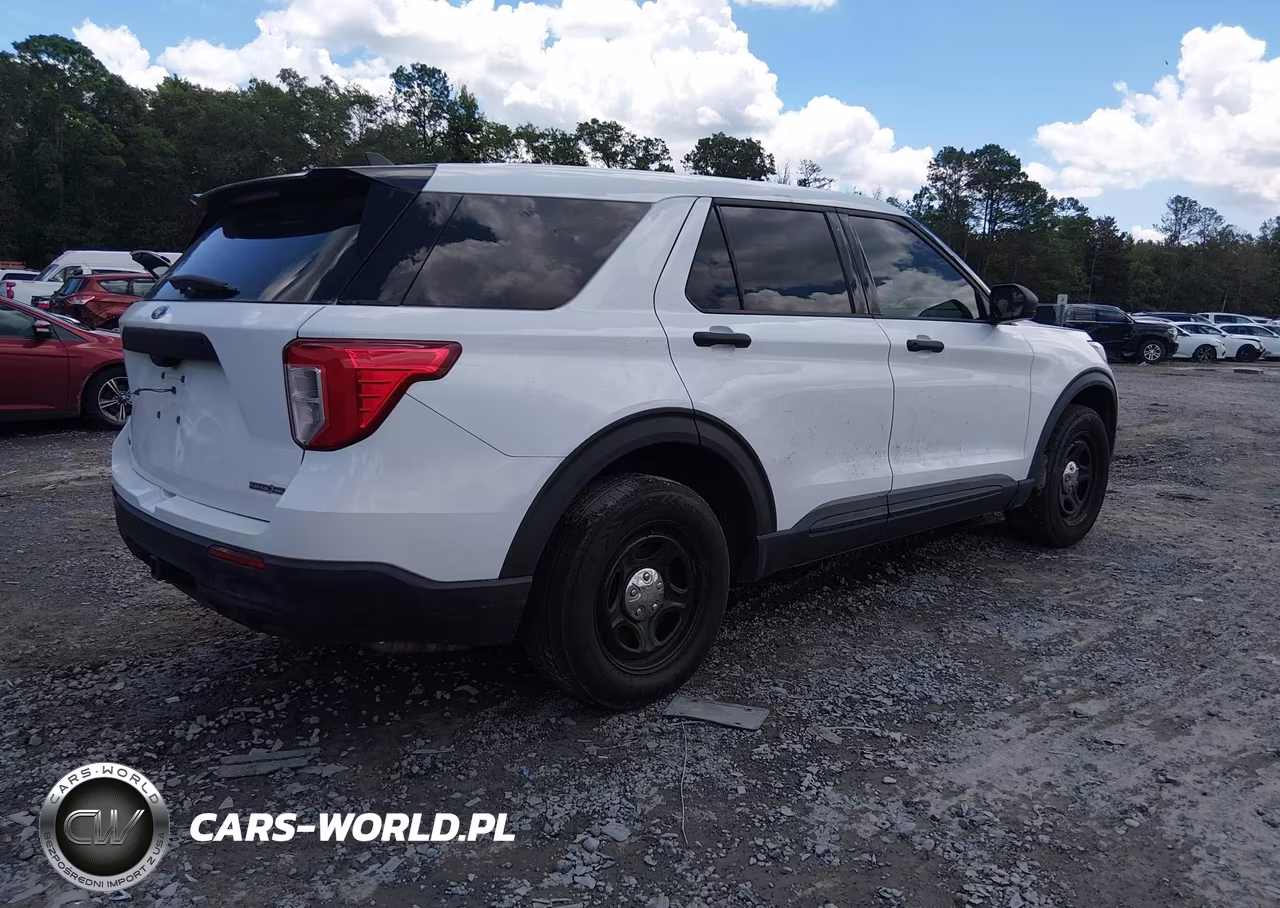 2022 Ford Police Interceptor Utility VIN:1FM5K8AB5NGA40518 - 4