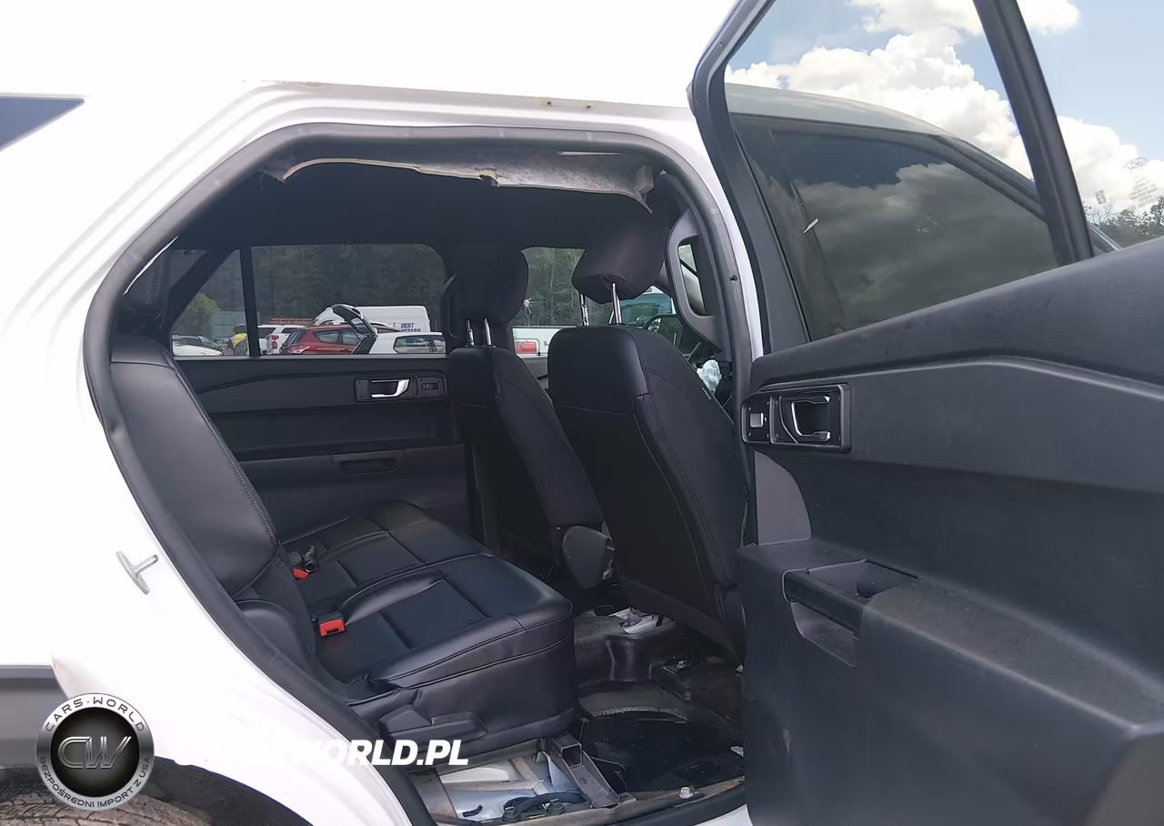 2022 Ford Police Interceptor Utility VIN:1FM5K8AB5NGA40518 - 8