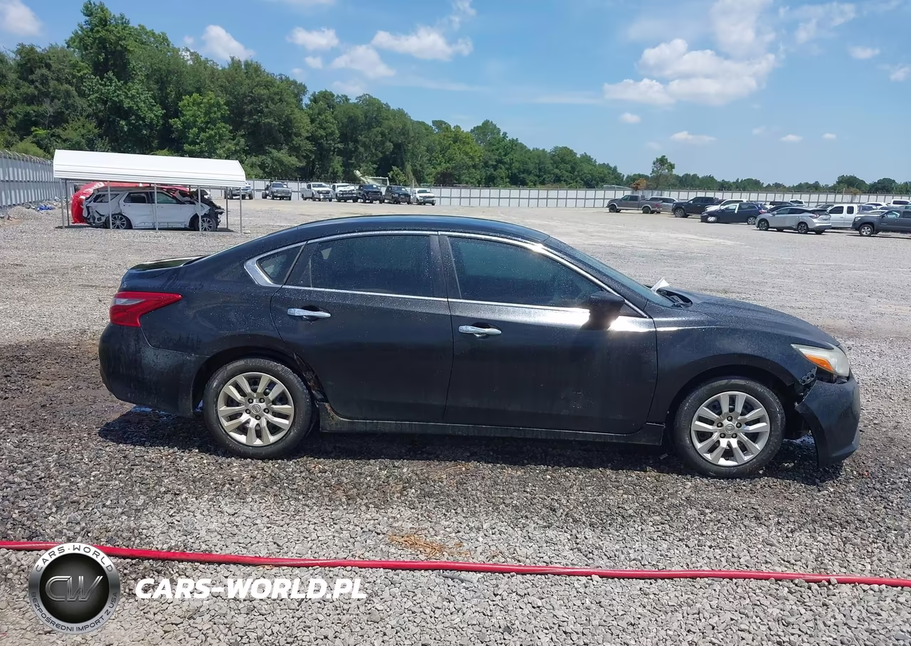 2018 Nissan Altima 2.5 S VIN:1N4AL3AP5JC116079 - 14
