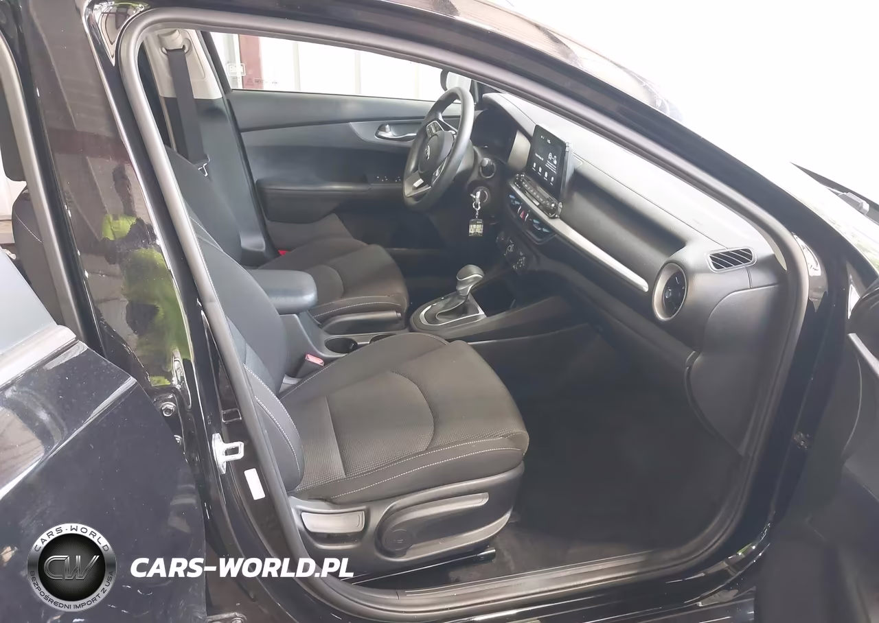 2021 Kia Forte Lxs VIN:3KPF24AD9ME339477 - 5