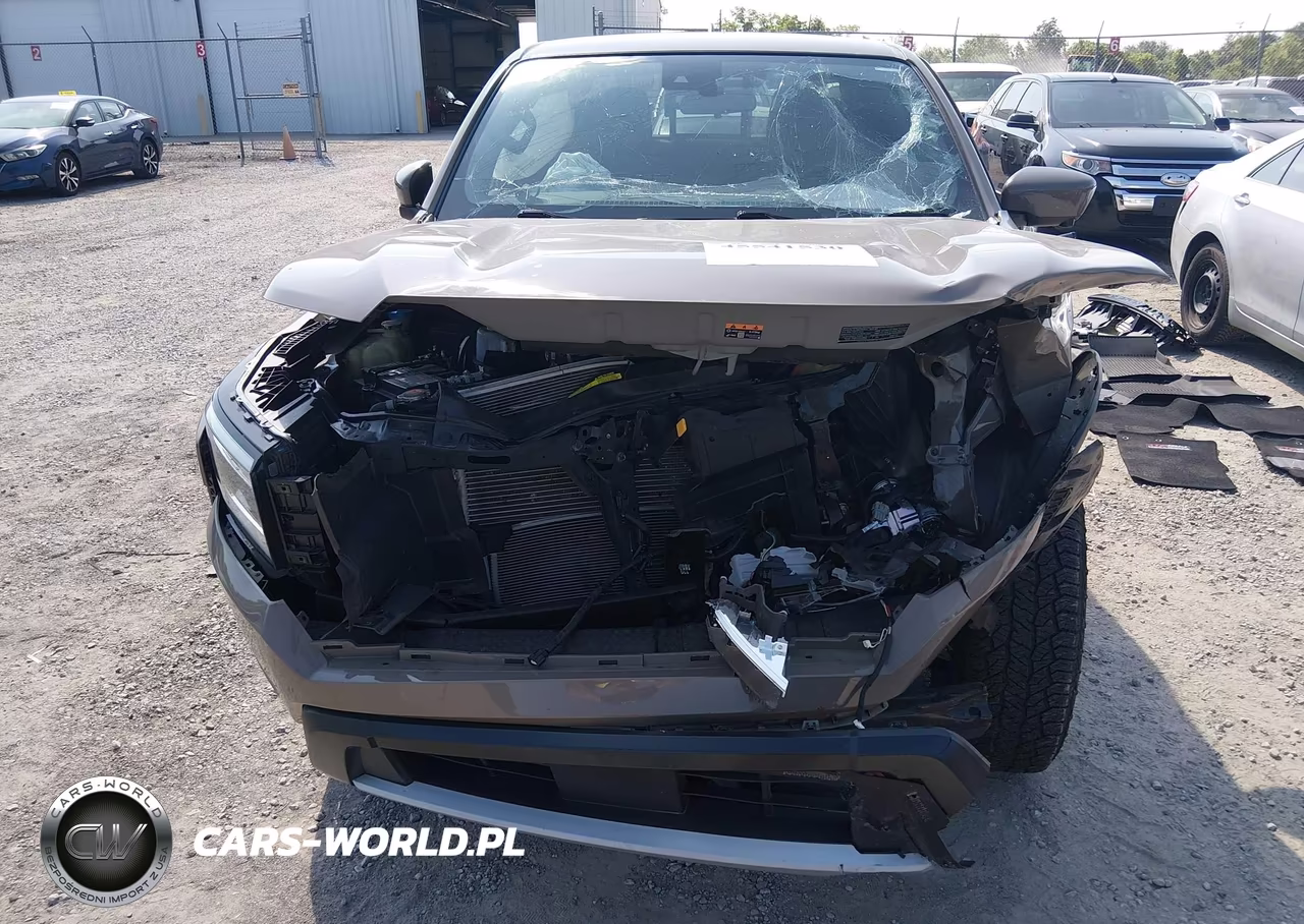 2023 Nissan Frontier Pro-4X 4X4 VIN:1N6ED1EK5PN629757 - 6