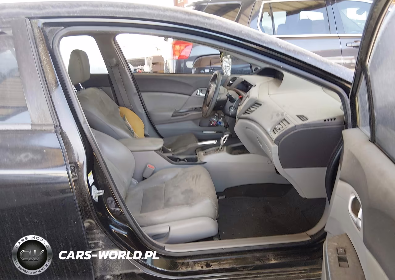 2012 Honda Civic Hybrid VIN:JHMFB4F3XCS001077 - 5