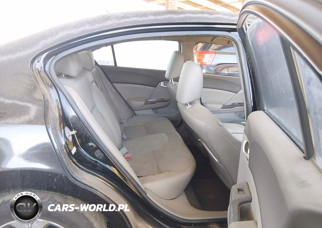 2012 Honda Civic Hybrid VIN:JHMFB4F3XCS001077 - 8