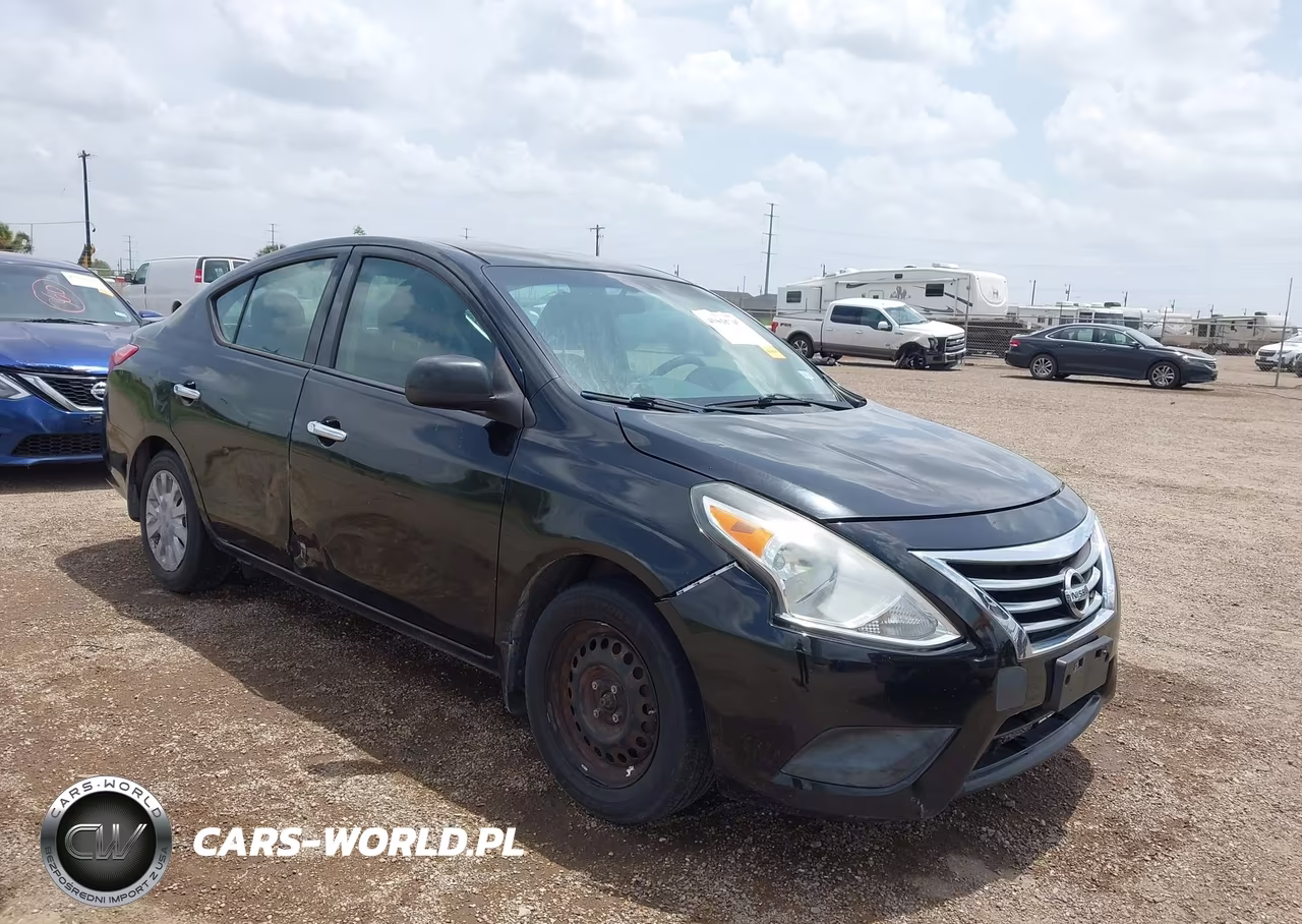 2015 Nissan Versa 1.6 Sv