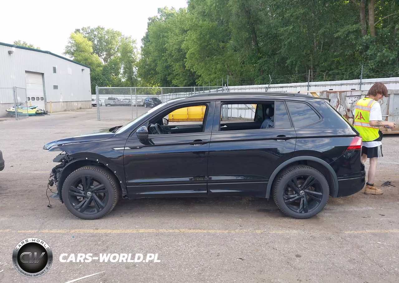 2024 Volkswagen Tiguan 2.0T Se R-Line Black VIN:3VV8B7AX9RM010393 - 14
