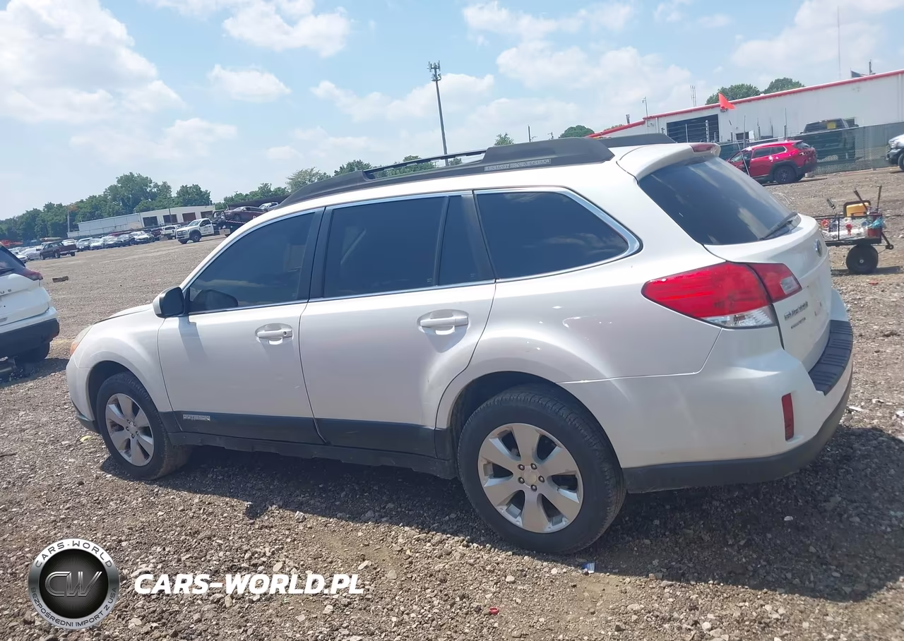 2011 Subaru Outback 2.5I Premium VIN:4S4BRCCC7B3441031 - 14