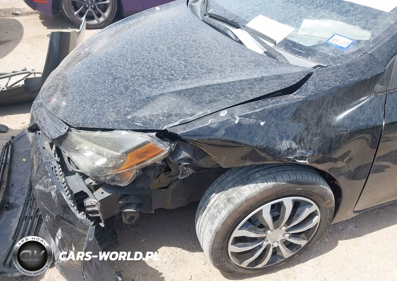 2017 Toyota Corolla Le VIN:5YFBURHE5HP668606 - 6