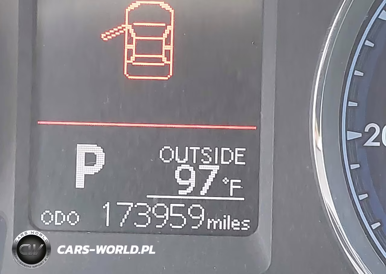 2017 Toyota Corolla Le VIN:5YFBURHE5HP668606 - 7
