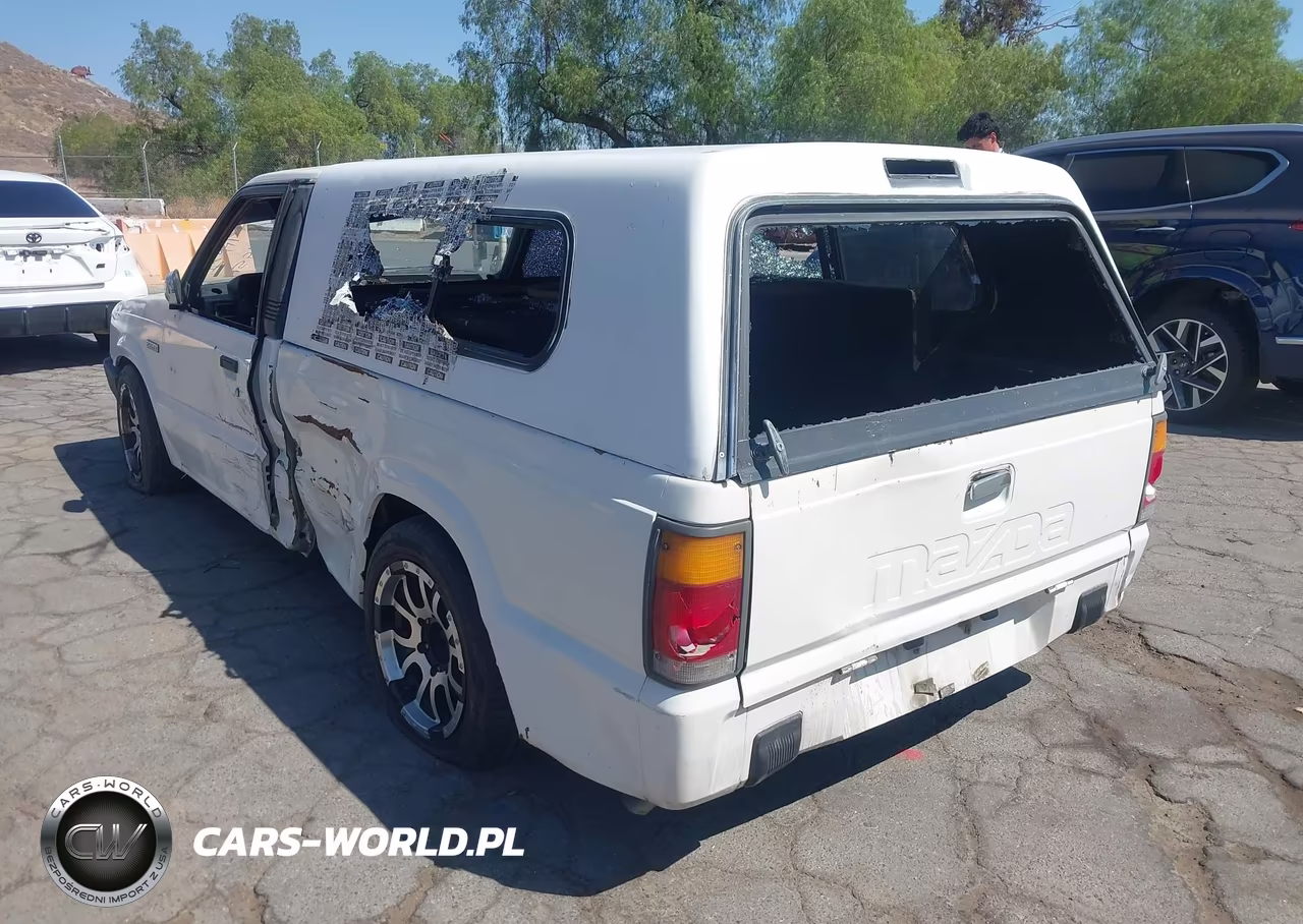 1986 Mazda B2000 VIN:JM2UF1111G0604580 - 3