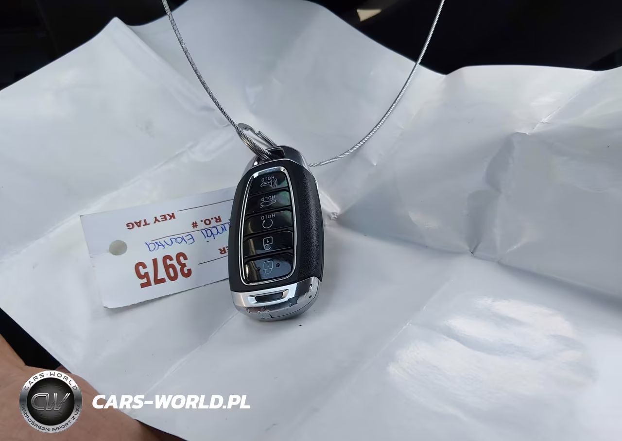2023 Hyundai Elantra Sel VIN:5NPLM4AG0PH101623 - 11
