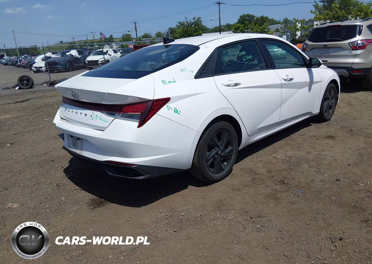 2023 Hyundai Elantra Sel VIN:5NPLM4AG0PH101623 - 4