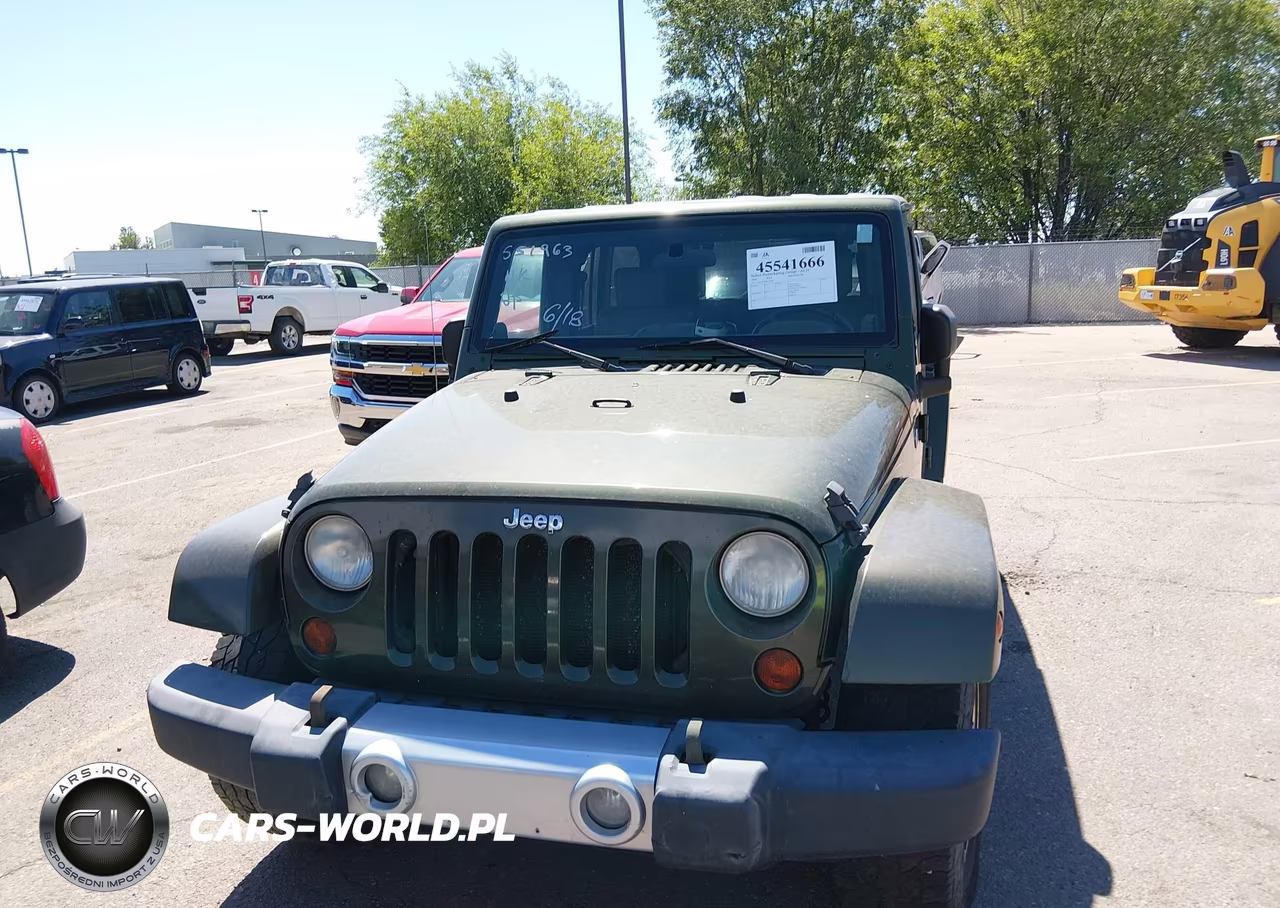 2008 Jeep Wrangler Unlimited Sahara VIN:1J4GA59168L551963 - 11