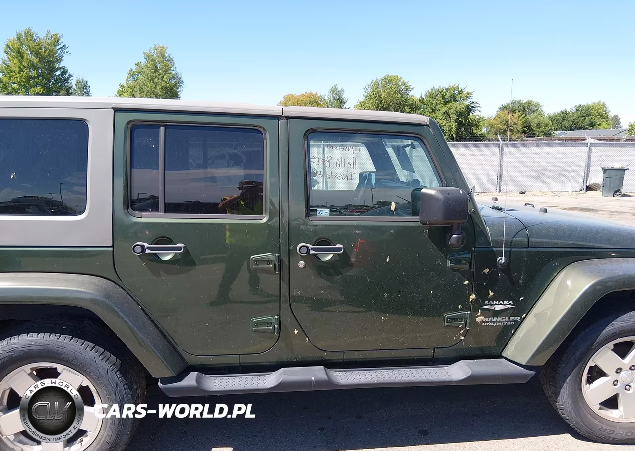 2008 Jeep Wrangler Unlimited Sahara VIN:1J4GA59168L551963 - 12