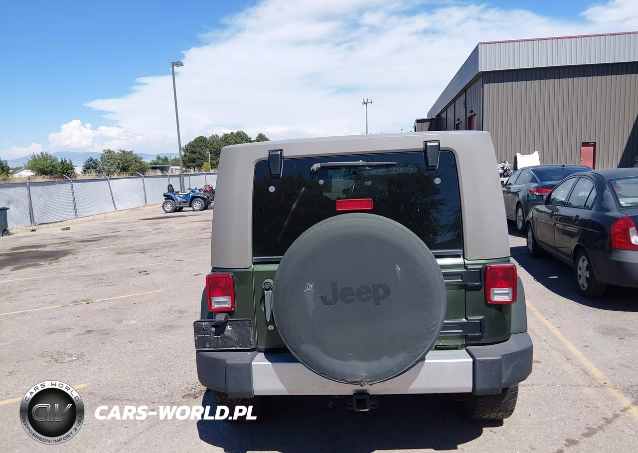 2008 Jeep Wrangler Unlimited Sahara VIN:1J4GA59168L551963 - 15