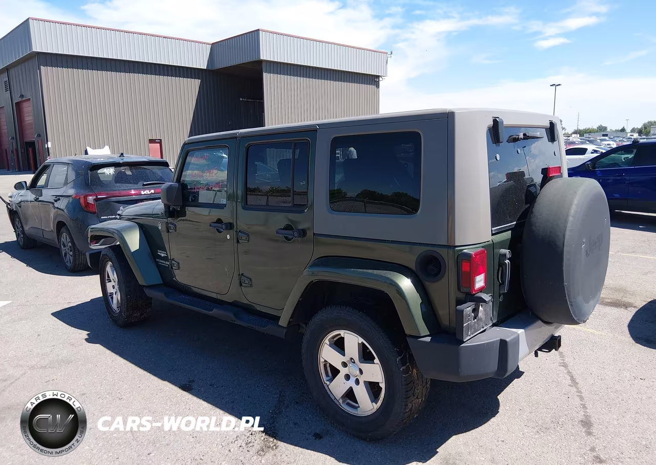 2008 Jeep Wrangler Unlimited Sahara VIN:1J4GA59168L551963 - 3