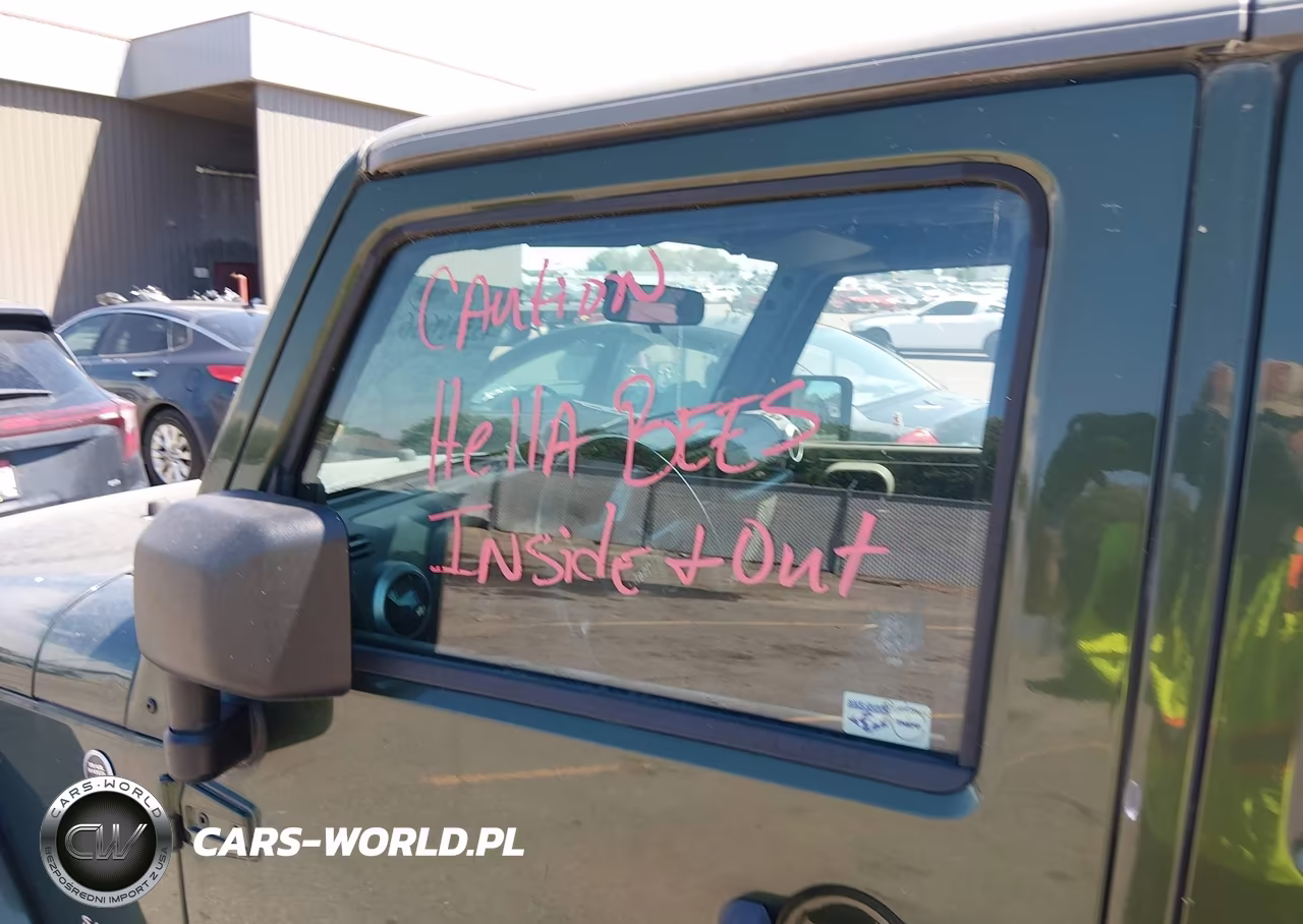 2008 Jeep Wrangler Unlimited Sahara VIN:1J4GA59168L551963 - 7