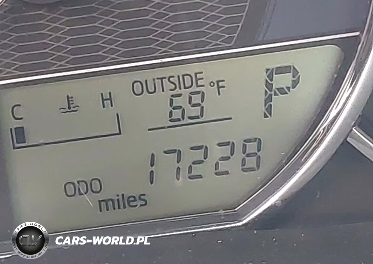 2015 Toyota Corolla Le VIN:2T1BURHE4FC376748 - 15