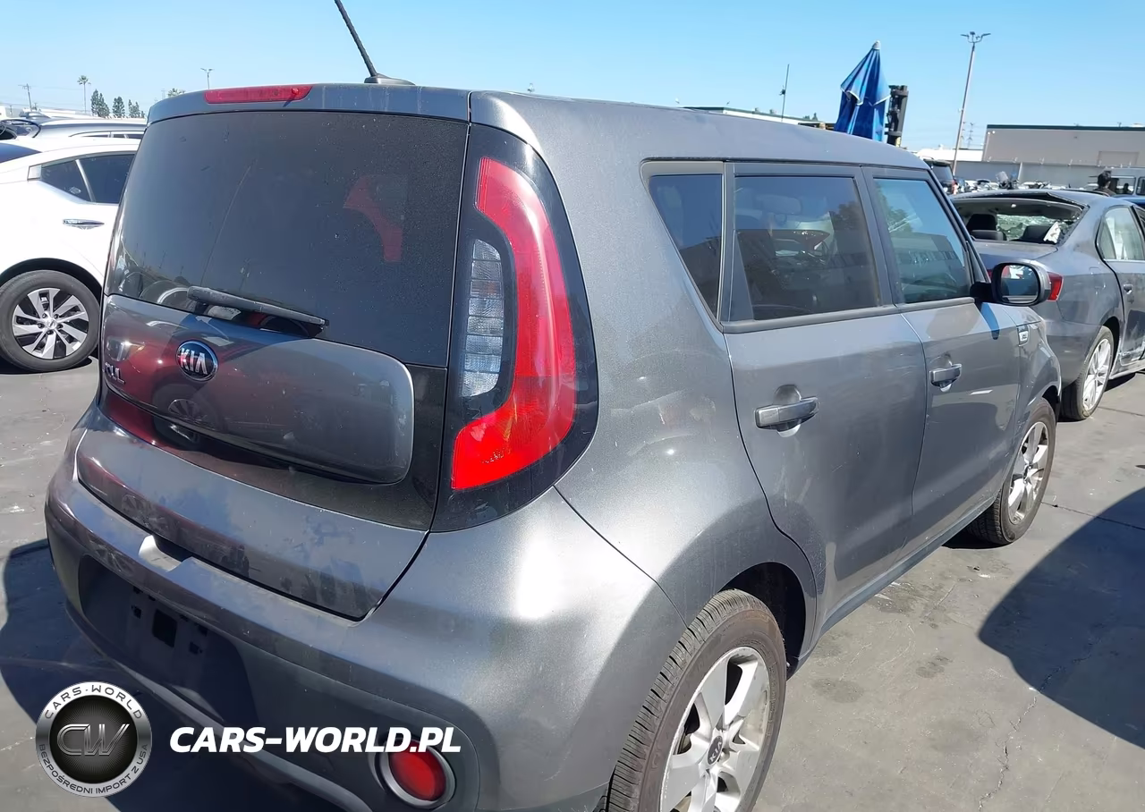 2018 Kia Soul VIN:KNDJN2A27J7504796 - 4