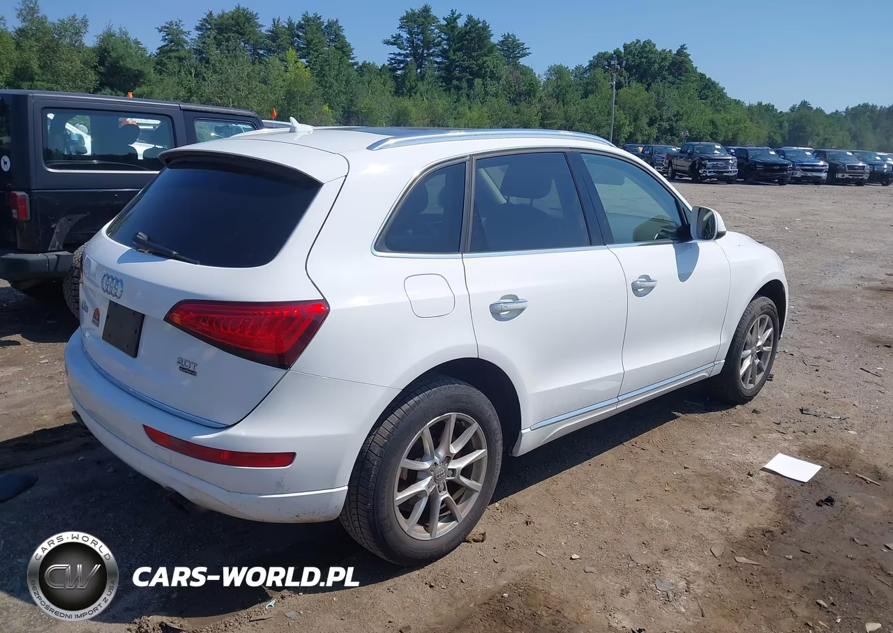 2016 Audi Q5 2.0T Premium VIN:WA1C2AFP0GA124107 - 4
