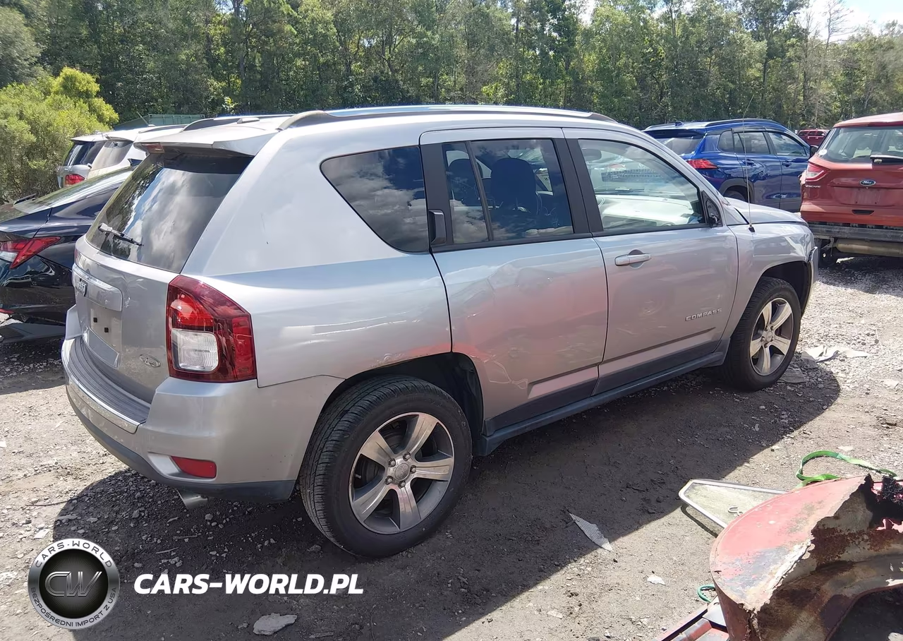 2016 Jeep Compass High Altitude Edition VIN:1C4NJCEA1GD806597 - 4