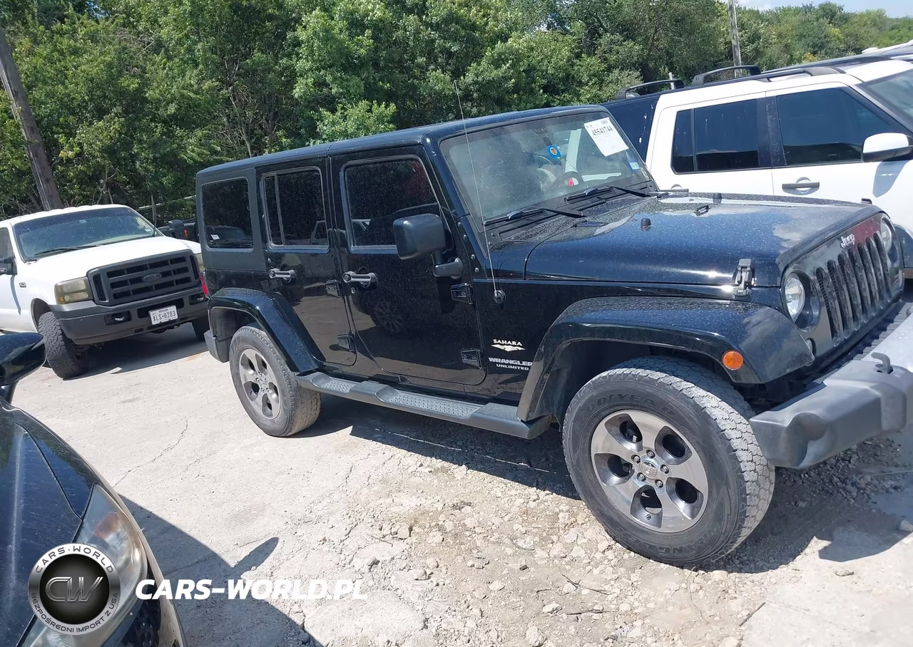 2015 Jeep Wrangler Unlimited Sahara VIN:1C4BJWEG9FL737512 - 13