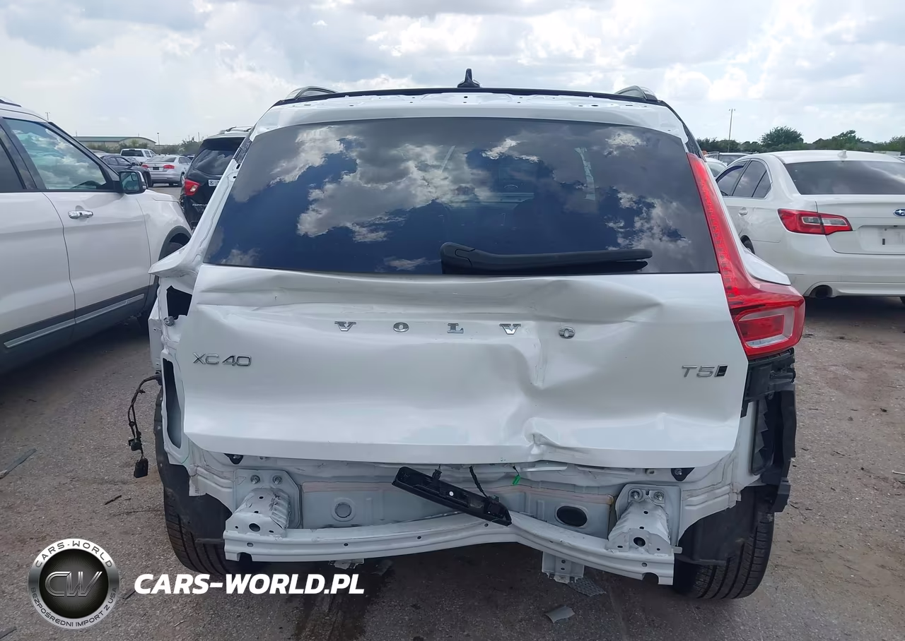 2021 Volvo Xc40 T5 R-Design VIN:YV4162UM4M2563507 - 17