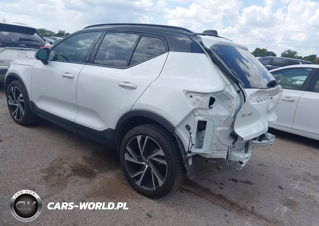 2021 Volvo Xc40 T5 R-Design VIN:YV4162UM4M2563507 - 3