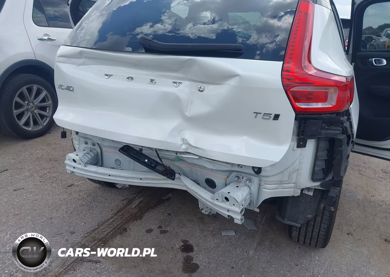 2021 Volvo Xc40 T5 R-Design VIN:YV4162UM4M2563507 - 6