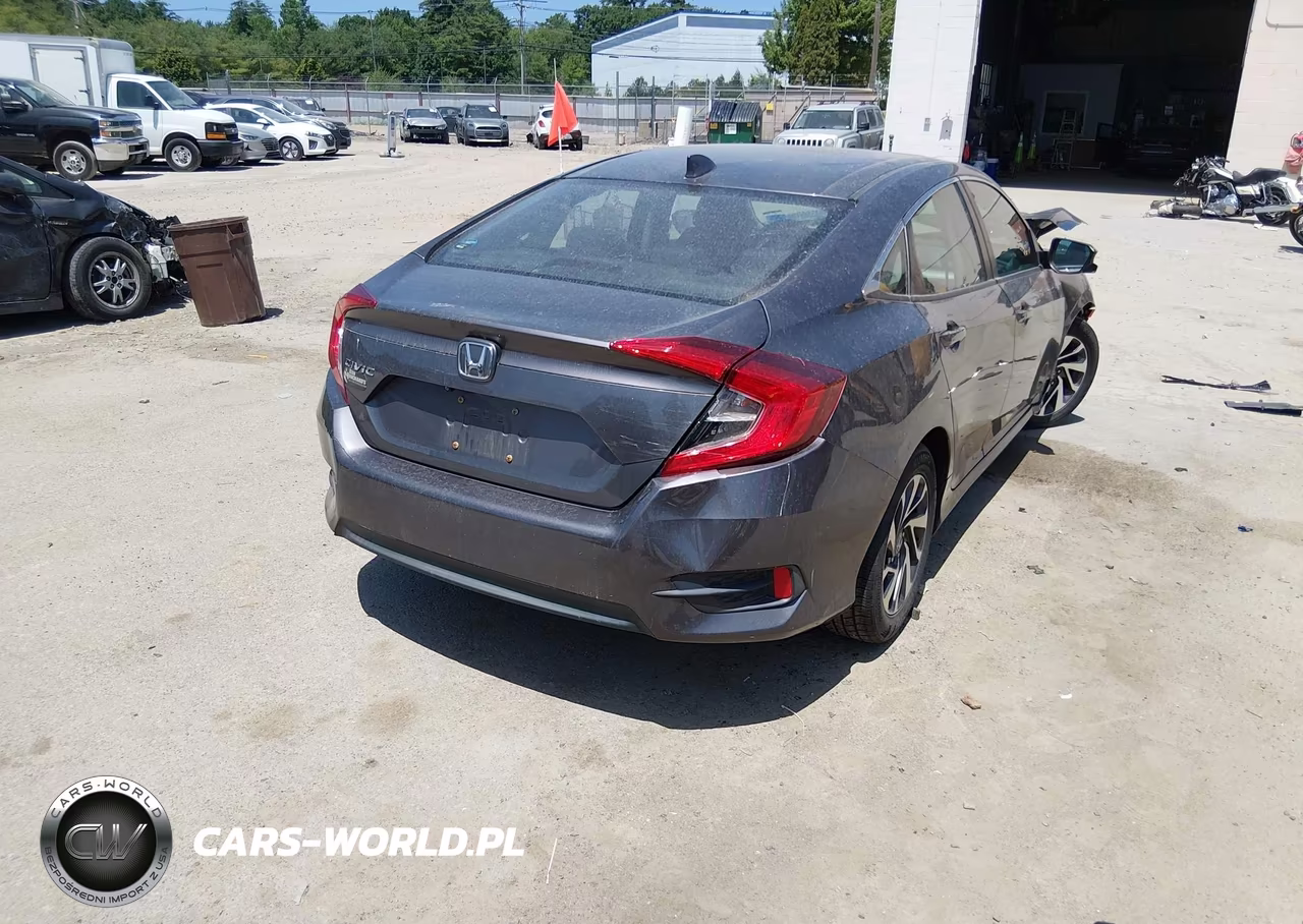 2018 Honda Civic Ex VIN:2HGFC2F86JH548349 - 4