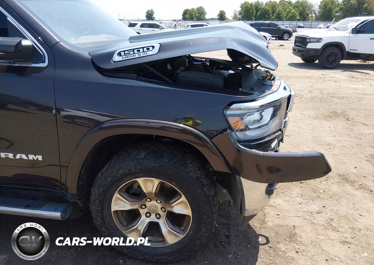 2019 Ram 1500 Laramie VIN:1C6SRFJTXKN611239 - 19