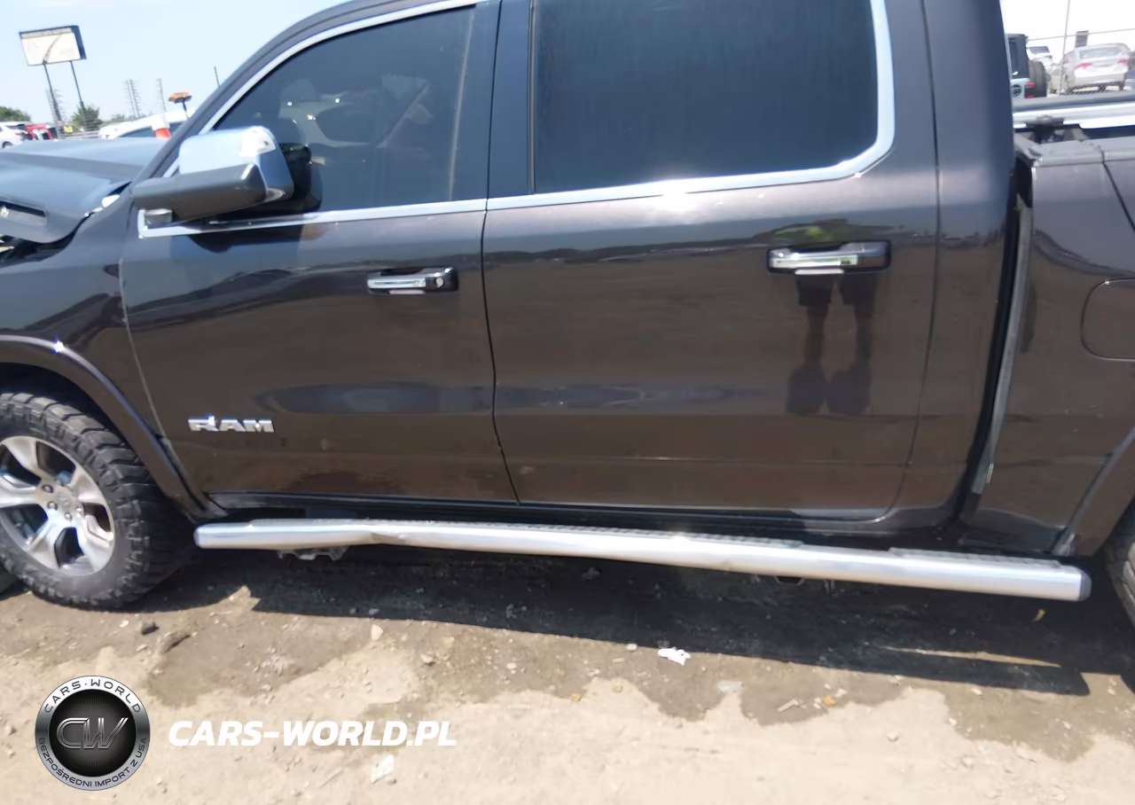 2019 Ram 1500 Laramie VIN:1C6SRFJTXKN611239 - 21