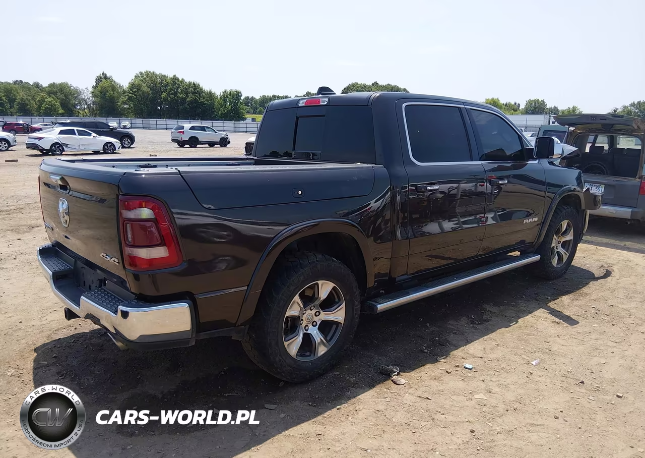 2019 Ram 1500 Laramie VIN:1C6SRFJTXKN611239 - 4
