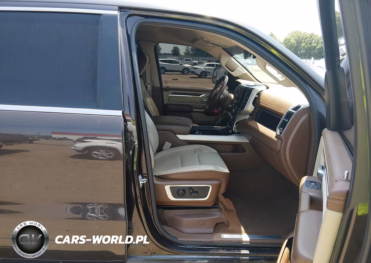 2019 Ram 1500 Laramie VIN:1C6SRFJTXKN611239 - 5
