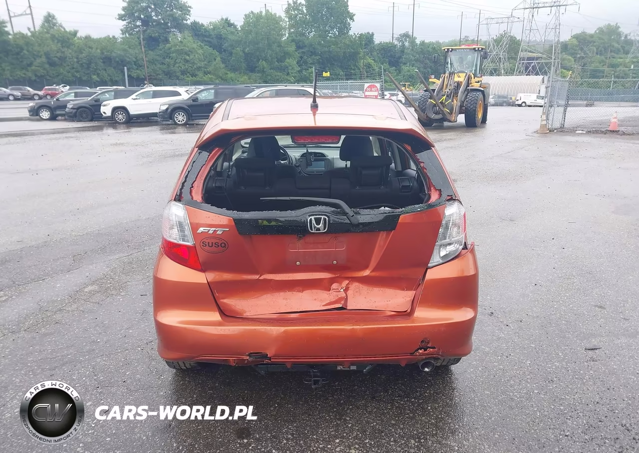 2012 Honda Fit Sport VIN:JHMGE8H68CC033384 - 16