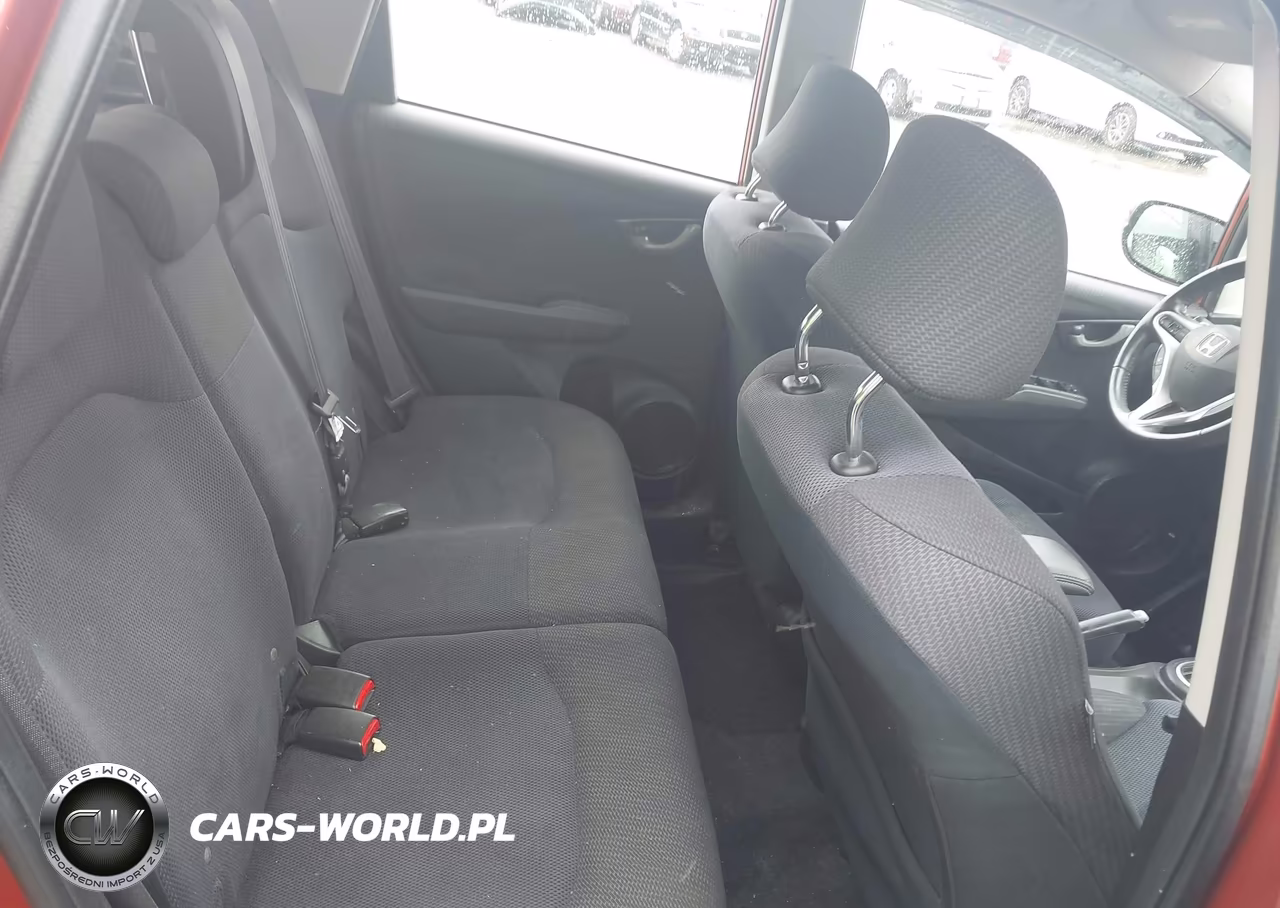 2012 Honda Fit Sport VIN:JHMGE8H68CC033384 - 8