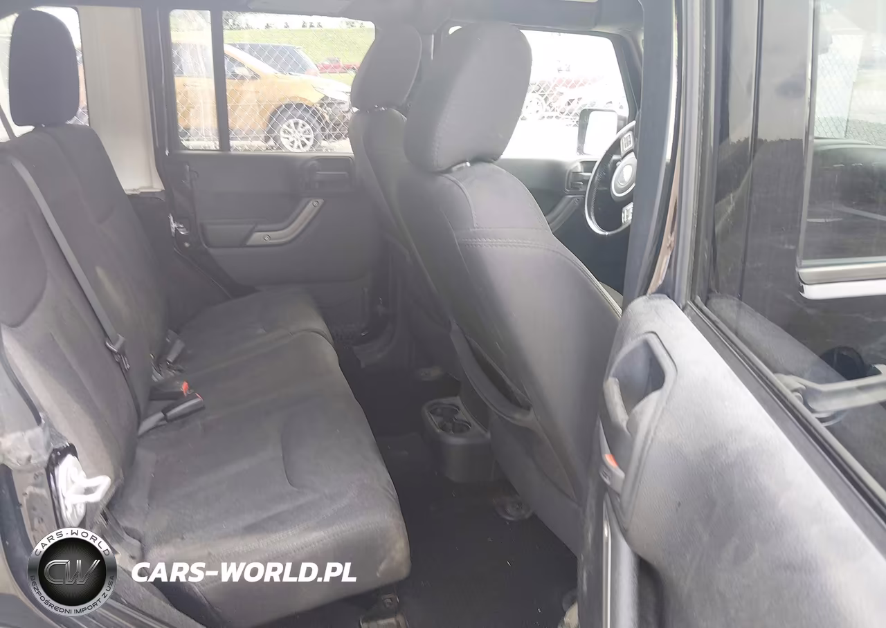 2015 Jeep Wrangler Unlimited Sport VIN:1C4BJWDG3FL519437 - 8