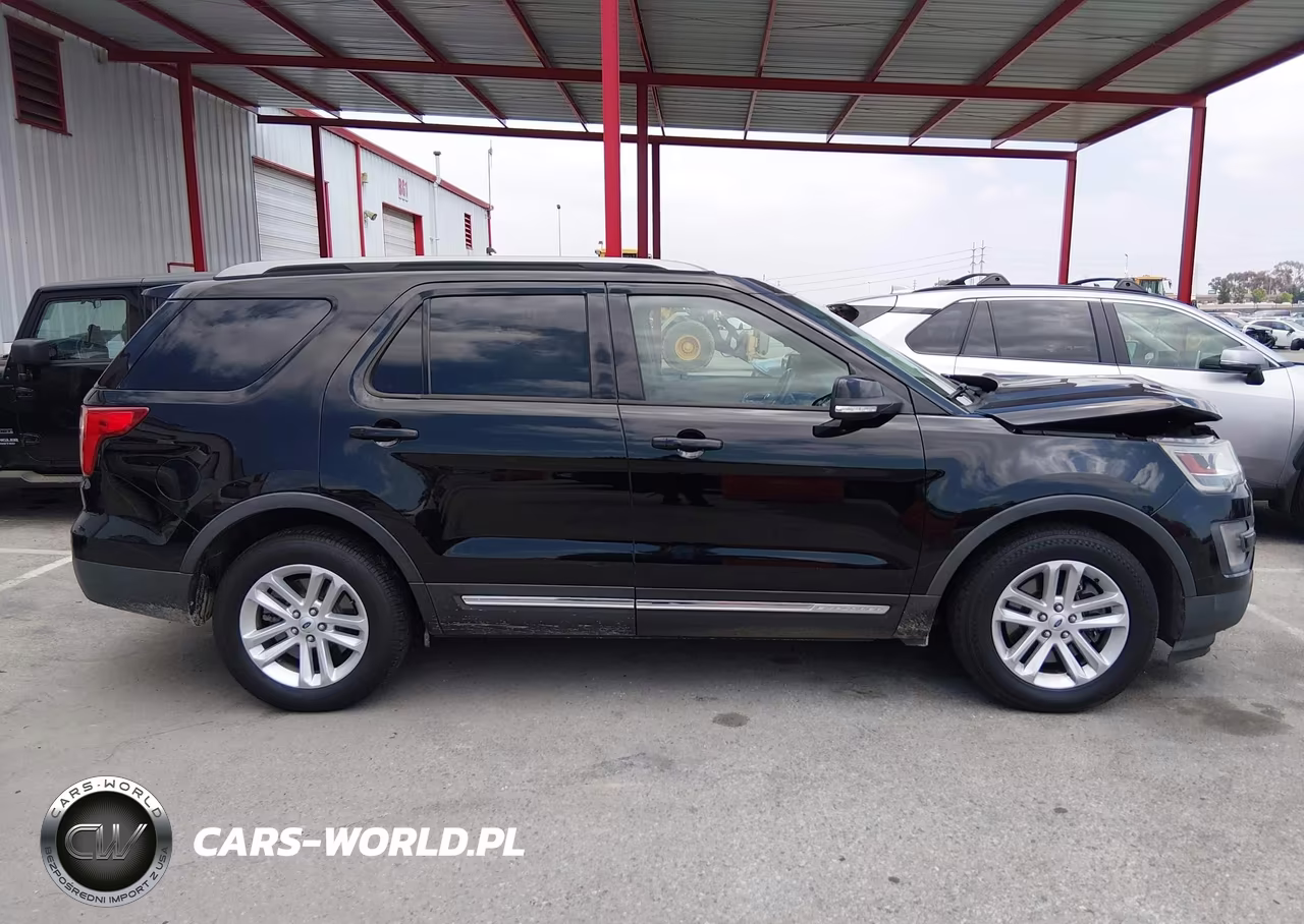 2017 Ford Explorer Xlt VIN:1FM5K7D86HGA69895 - 13