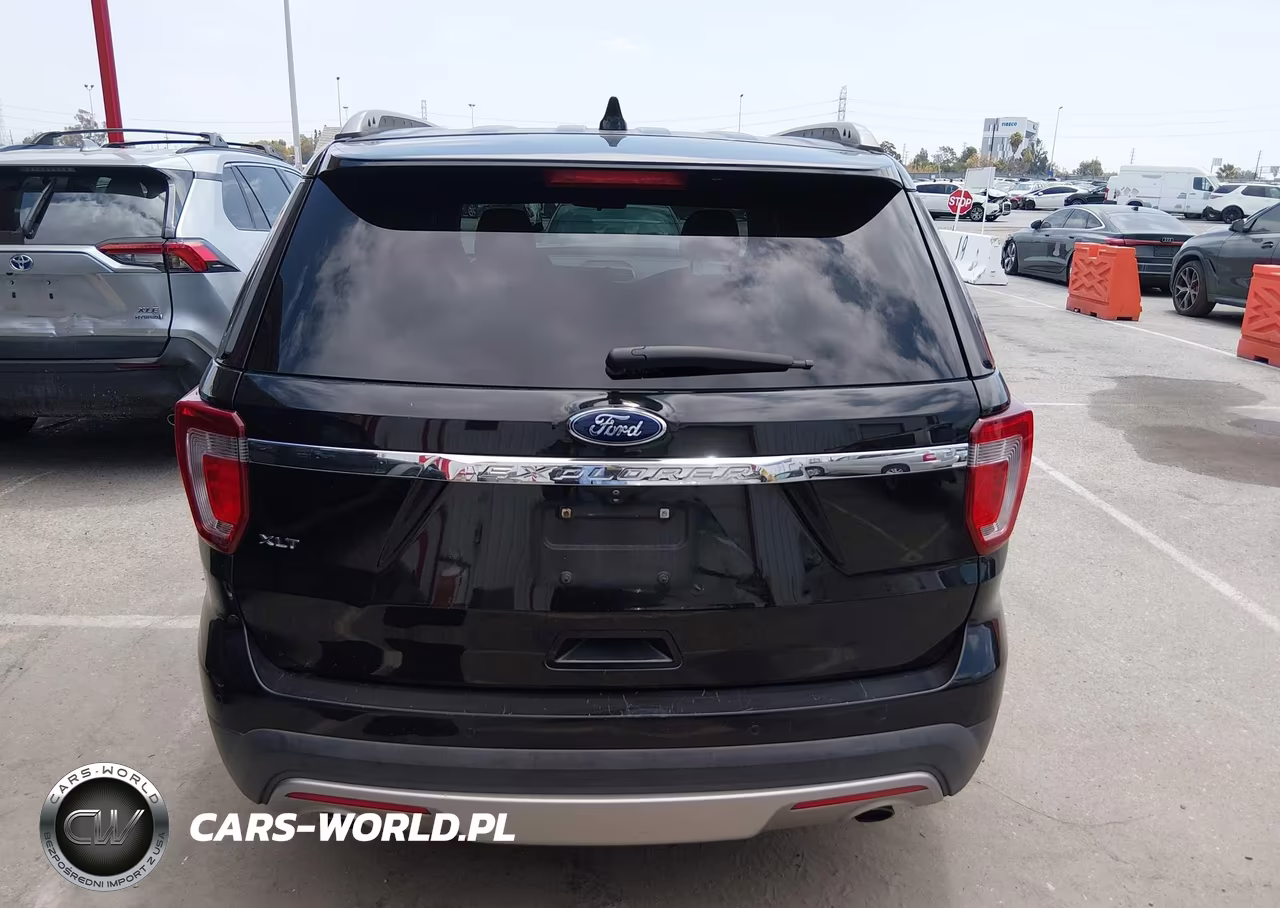 2017 Ford Explorer Xlt VIN:1FM5K7D86HGA69895 - 16