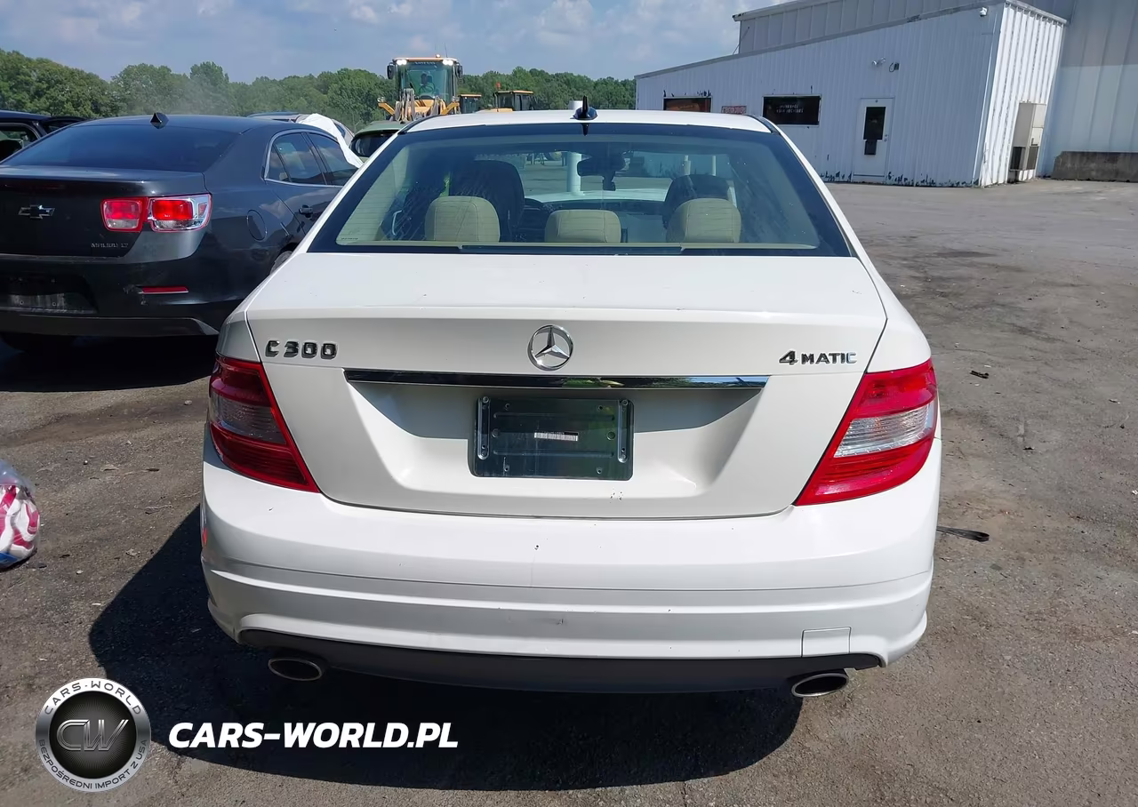 2010 Mercedes-Benz C 300 Luxury 4Matic-Sport 4Matic VIN:WDDGF8BB3AR105824 - 16
