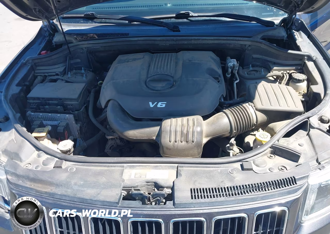 2014 Jeep Grand Cherokee Laredo VIN:1C4RJEAG8EC472773 - 10