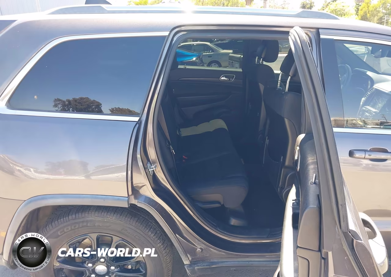 2014 Jeep Grand Cherokee Laredo VIN:1C4RJEAG8EC472773 - 8
