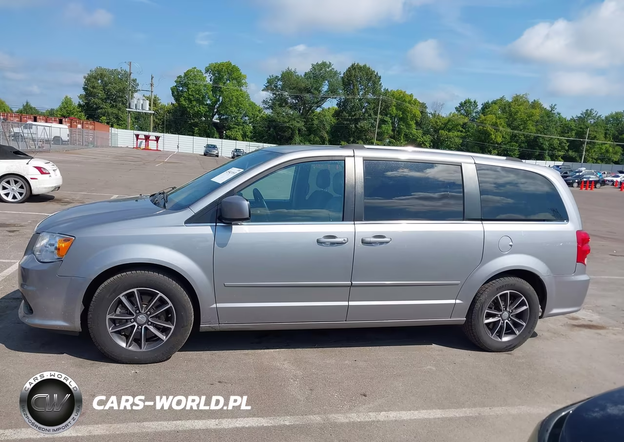 2017 Dodge Grand Caravan Sxt VIN:2C4RDGCG7HR709829 - 14