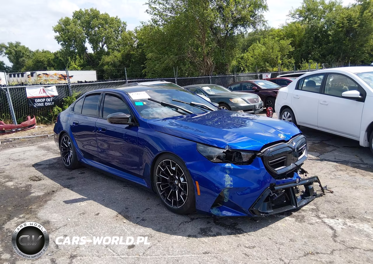 2025 BMW M5