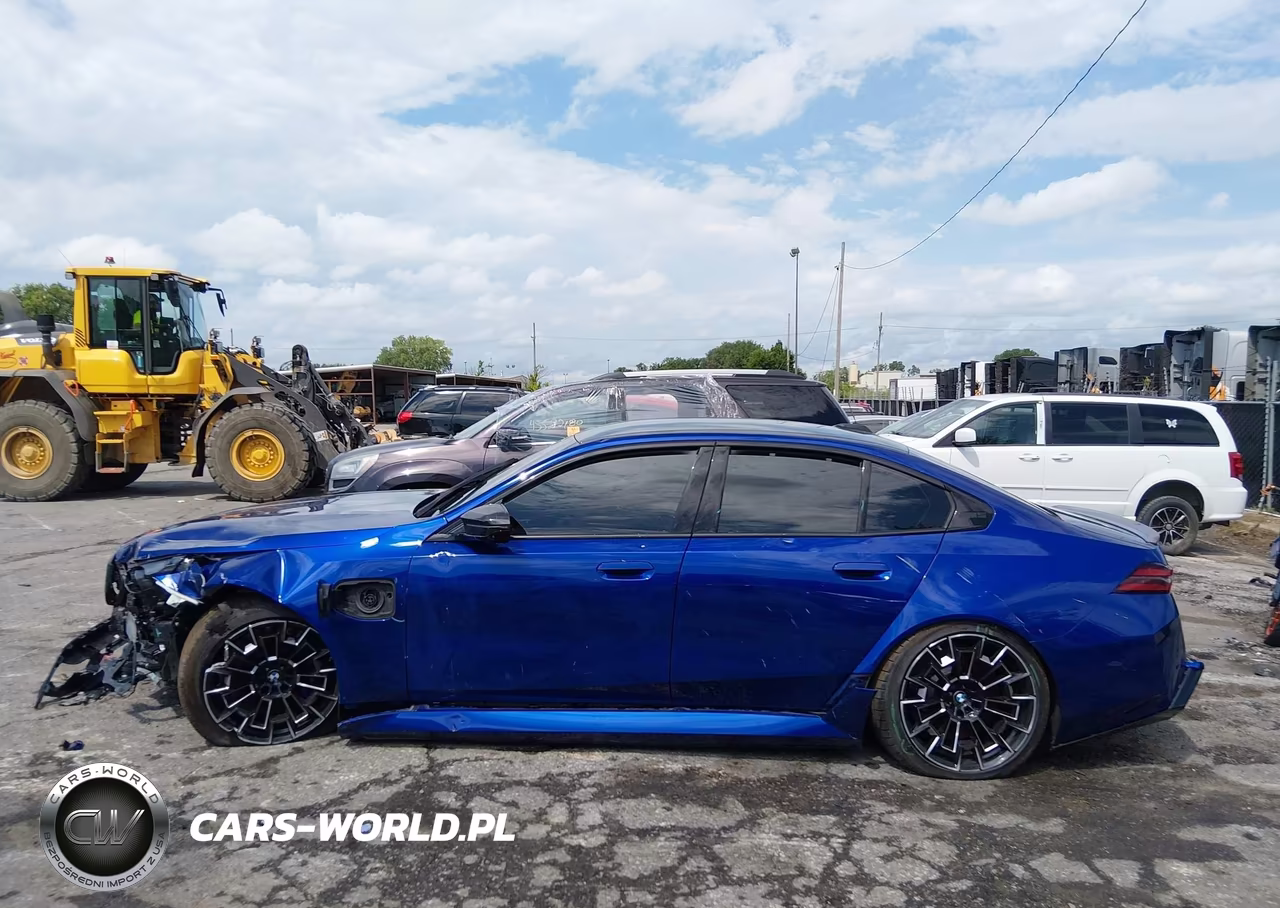 2025 BMW M5 VIN:WBS83FK06SCT09928 - 15