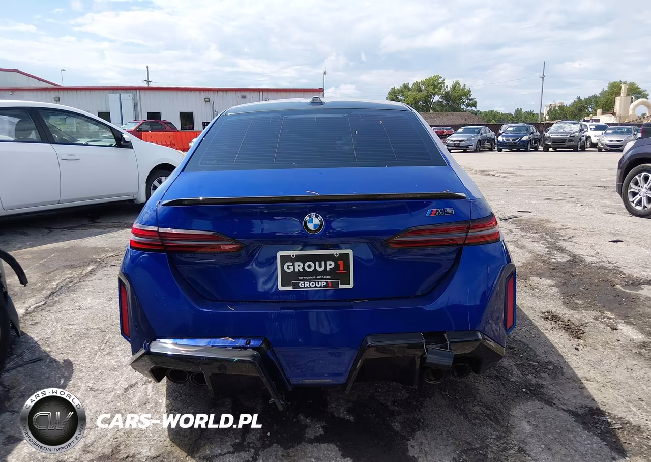 2025 BMW M5 VIN:WBS83FK06SCT09928 - 17