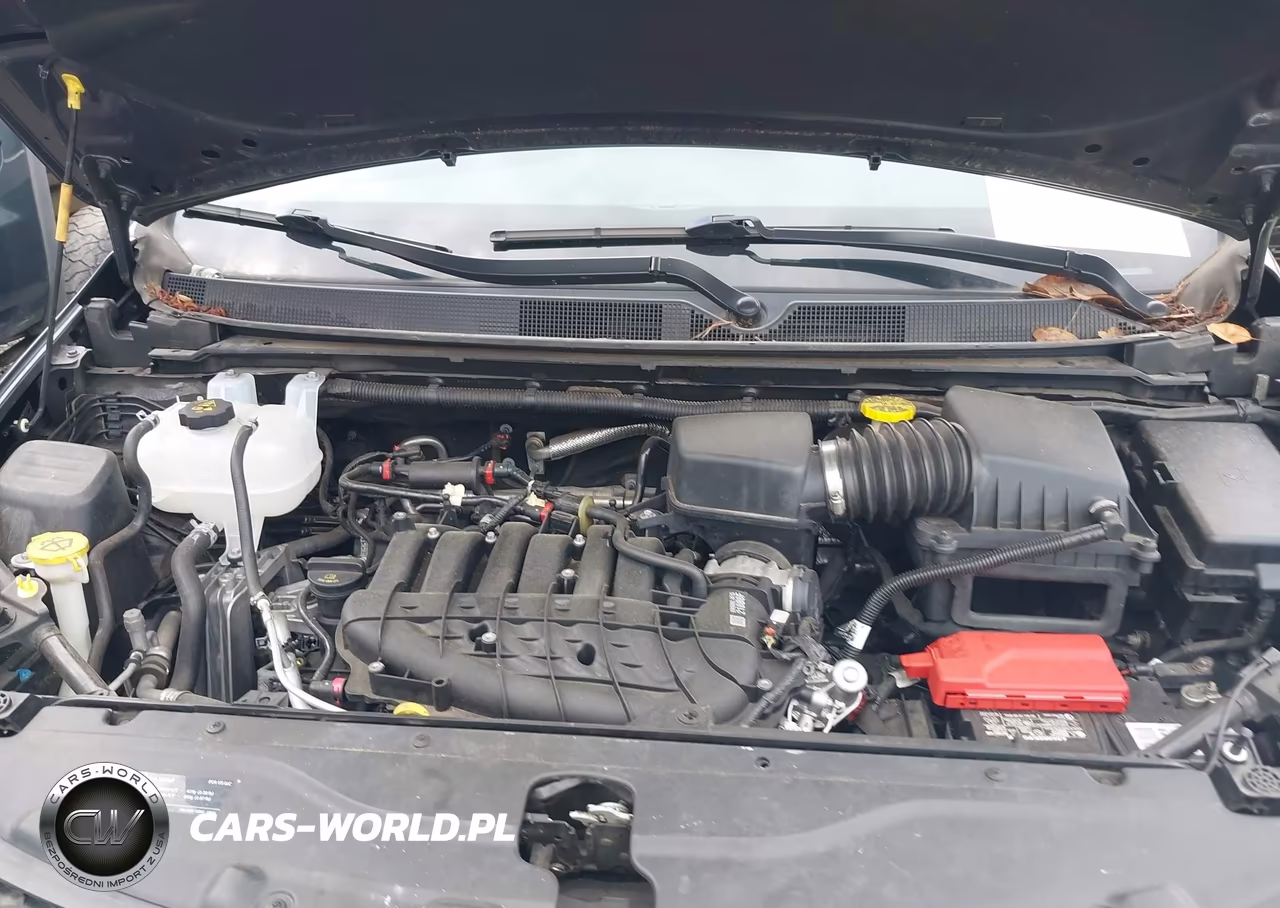 2020 Chrysler Pacifica Touring VIN:2C4RC1FG5LR234007 - 10