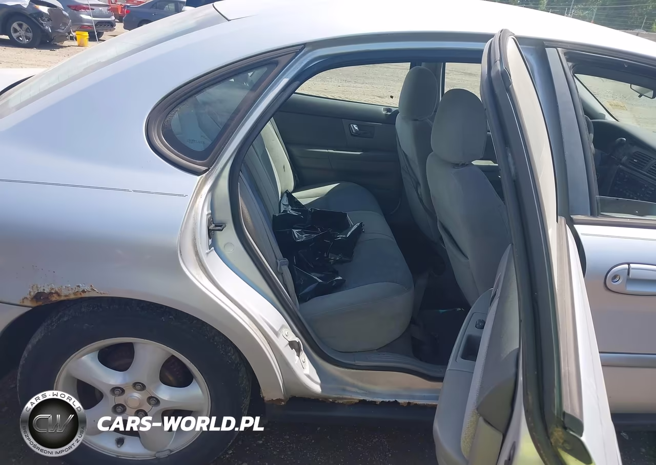 2000 Ford Taurus Ses VIN:1FAFP55UXYG272322 - 8