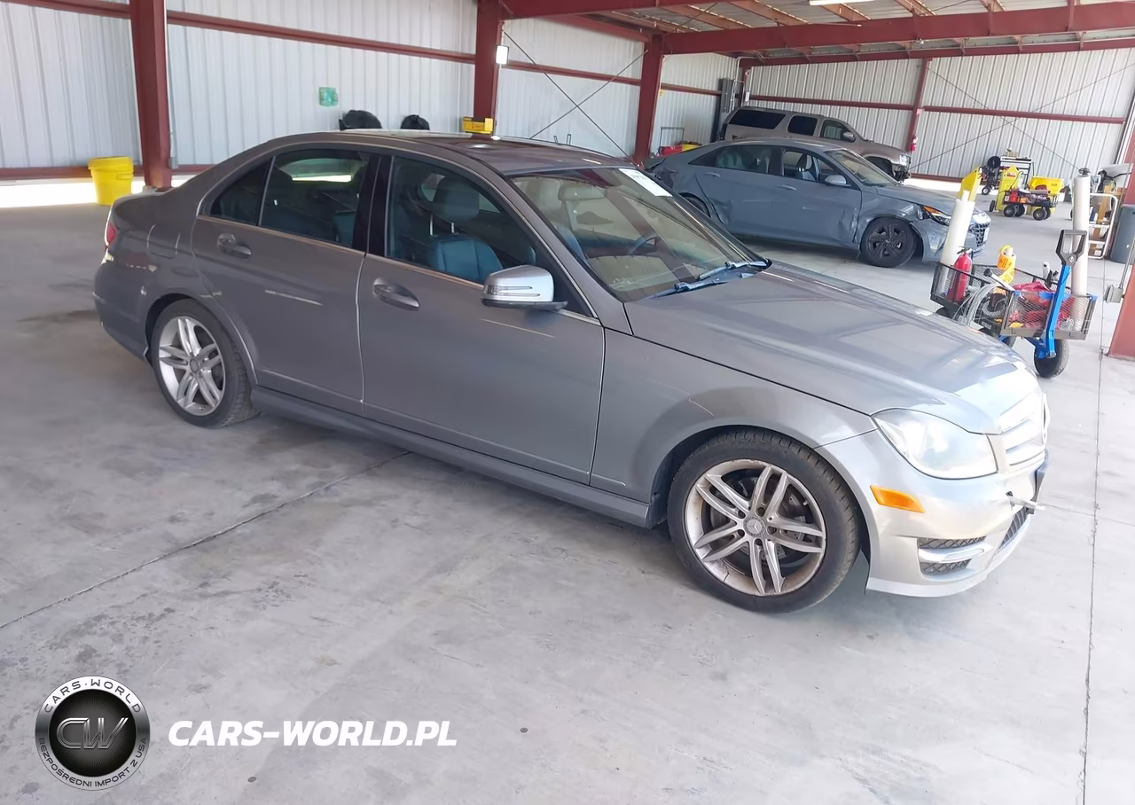 2013 Mercedes-Benz C 250 Sport